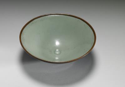 图片[2]-Bowl. Longquan ware. Song to Yuan Dynasties,1150-1330.-China Archive